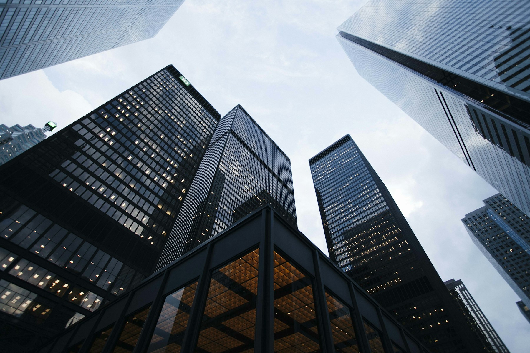 Aerial institutional architecture